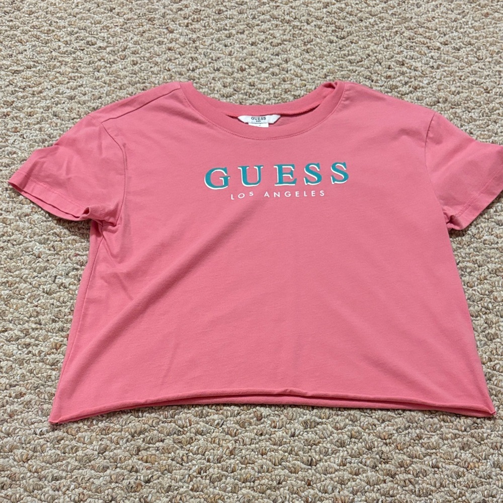 Guess Coral Cropped Tee